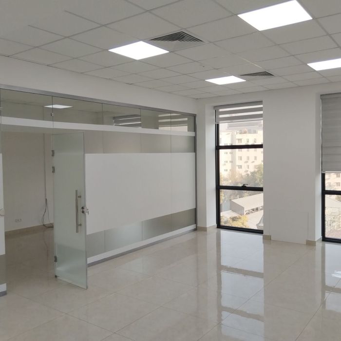 Амир темура 15 , Сквер . 6 этаж , 120 кв.м ,