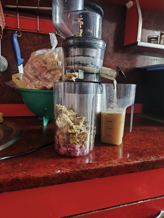 Продаю соковыжималка