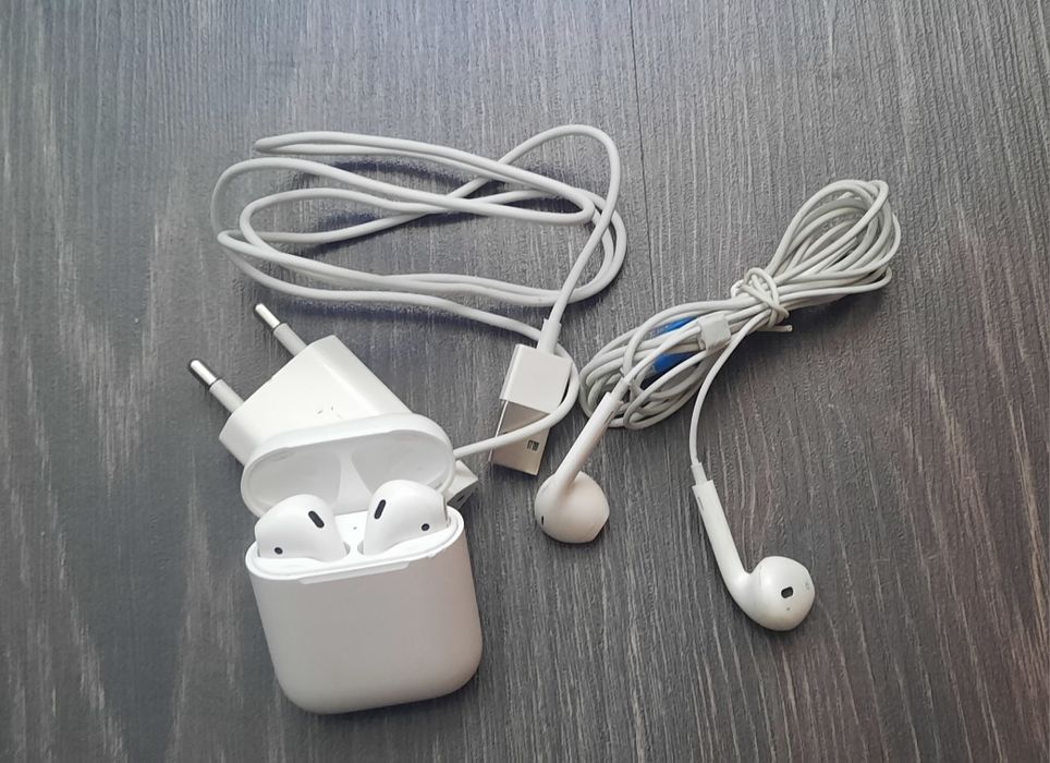 Vand casti Airpods