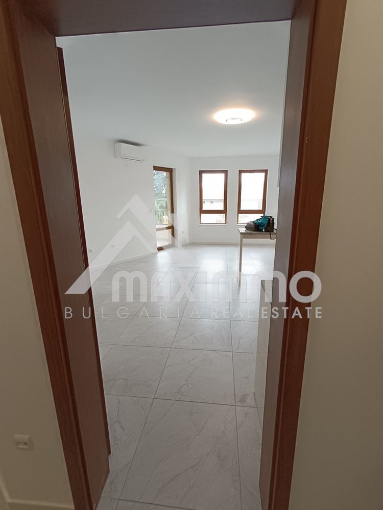 Продава се Тристаен апартамент в Варна, м-т Траката - 100 кв.м за 2255 €/кв.м - Снимка #4