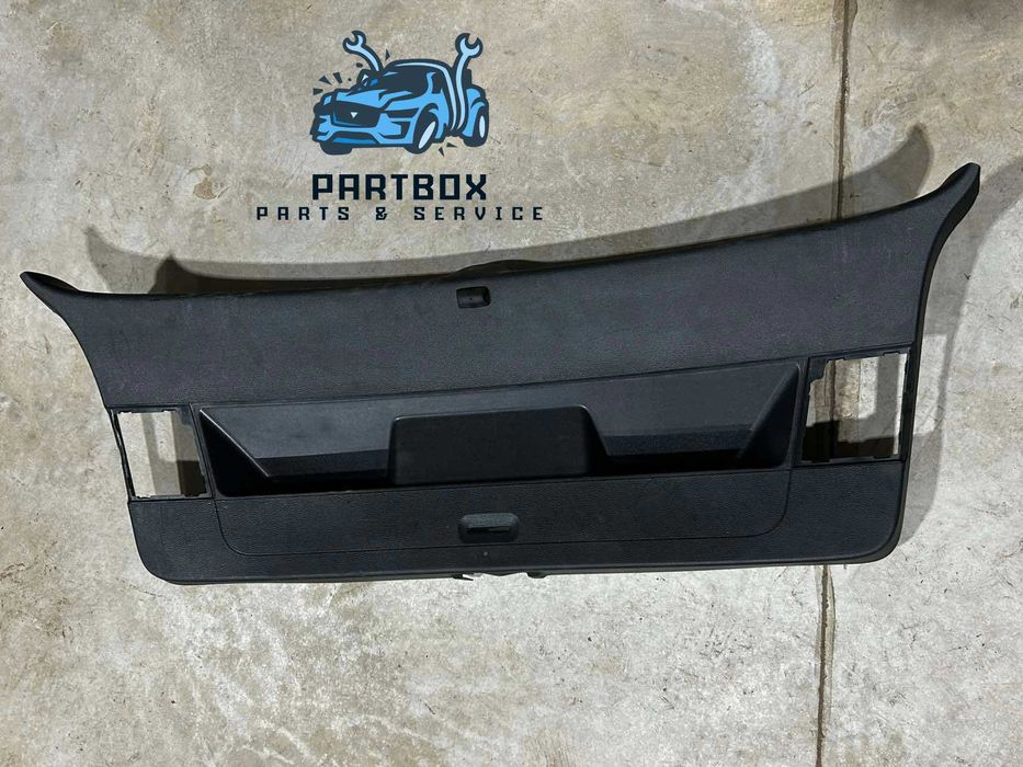 Комплект за 5-та врата-багажник за Golf VI 2012