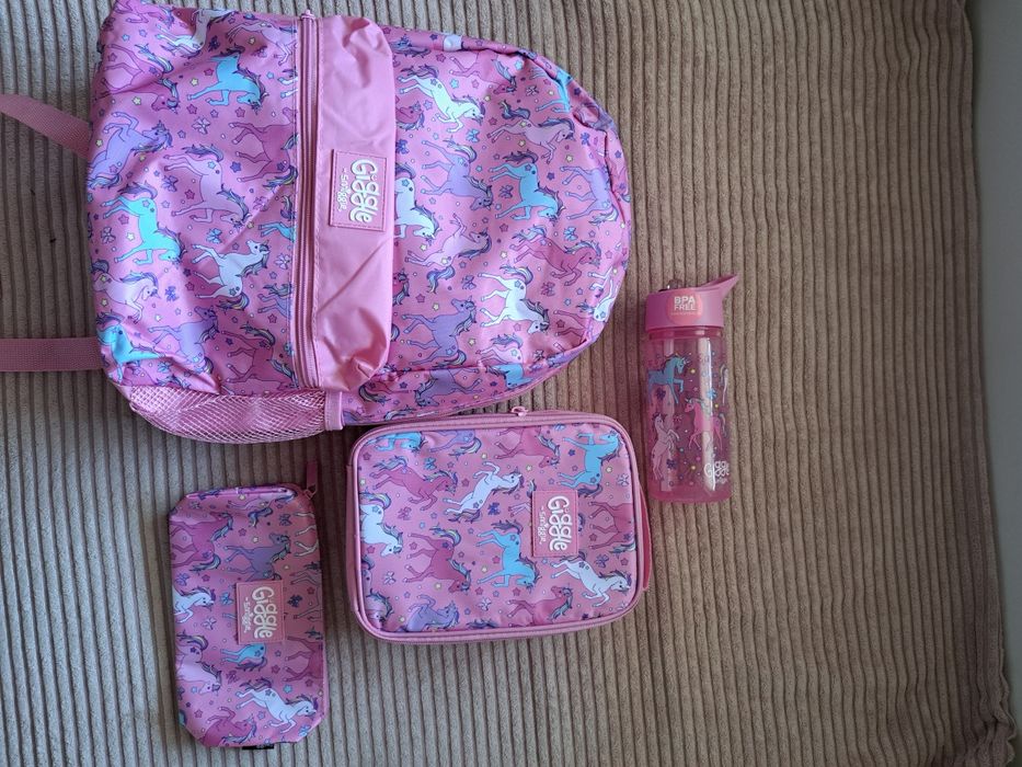 Smiggle Нови!!! Раница,термо чанта, шише и несесер