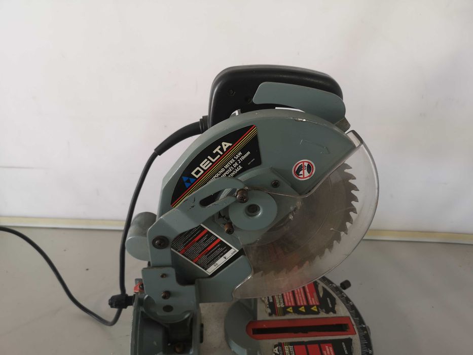 Циркуляр пендула  -  DELTA 1000W