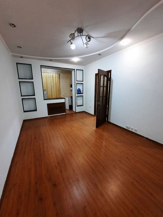 Продаётся 1в2/1/4 Массив Феруза