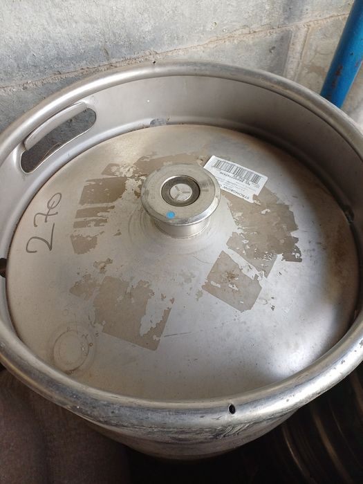 Bazine inox curate cu dop cu filet ce închide perfect