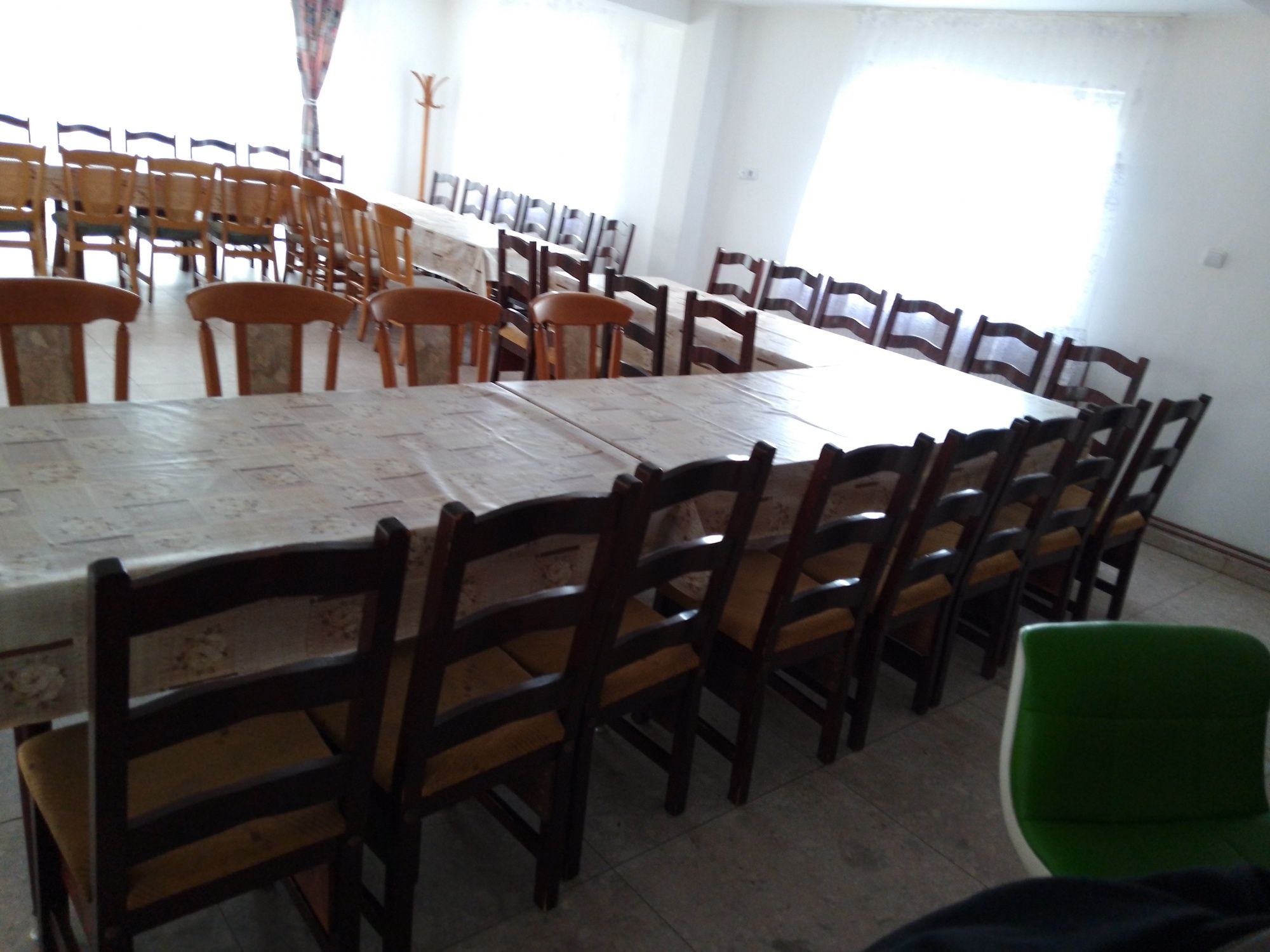 Închiriez cabana cu ciubăr