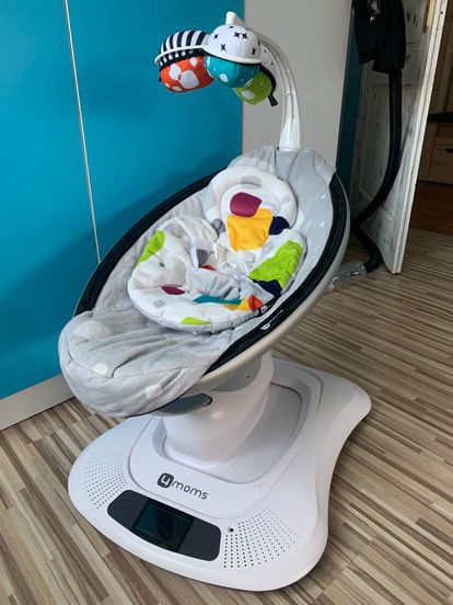 Луксозна бебешка люлка MamaRoo 4 – перфектно състояние!