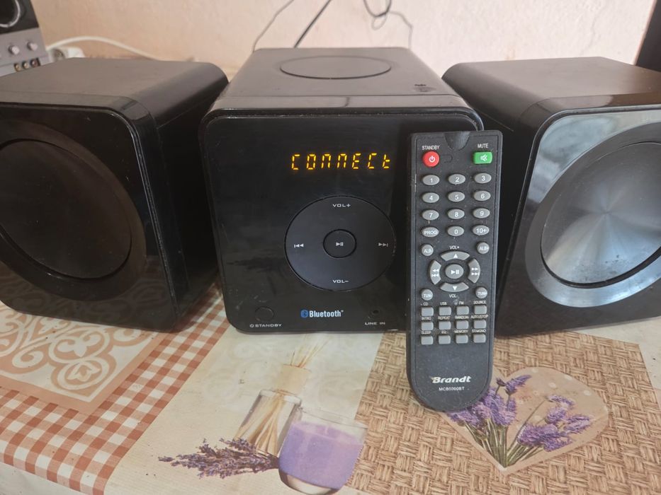 Vând mini sistem cu Bluetooth