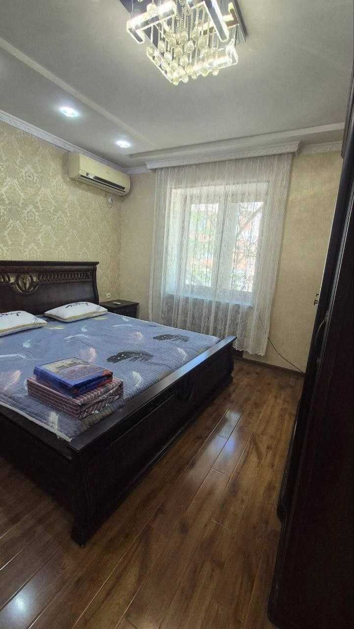 Продается 
м-в Эльбек, ор-р Канадская школа