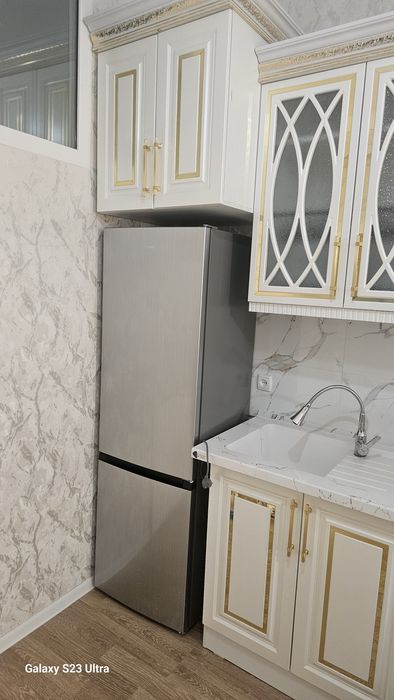 Kvartira Sotiladi( Продаётся квартира 73 м²!)Zarhal restoran yonida.