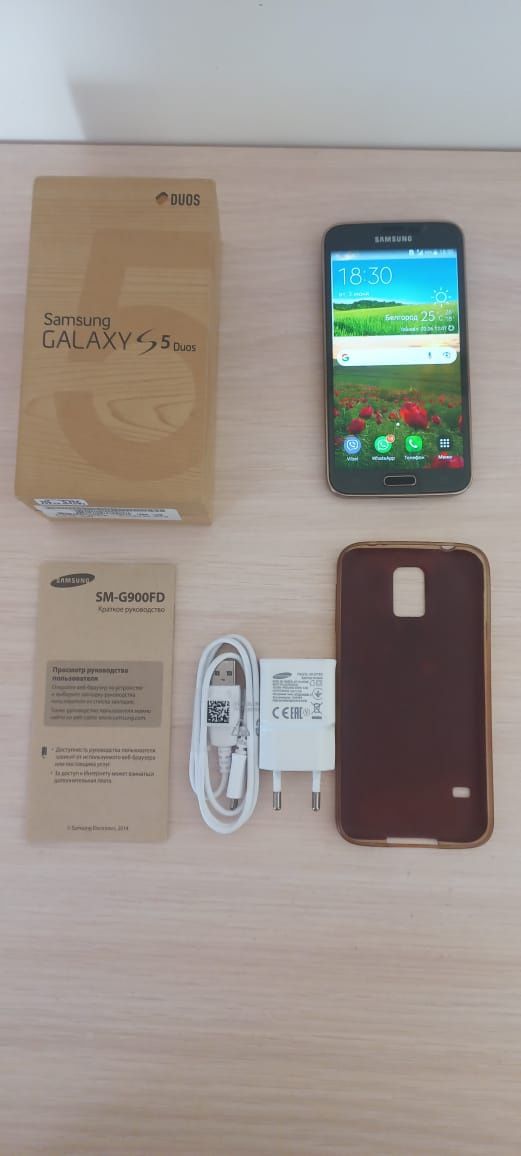 Смартфон Samsung Galaxy S 5 Duos