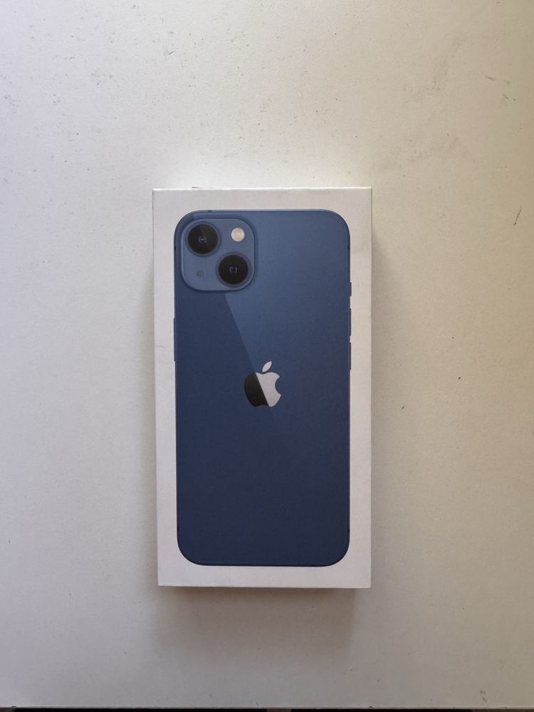 iPhone 13 в отличном состоянии