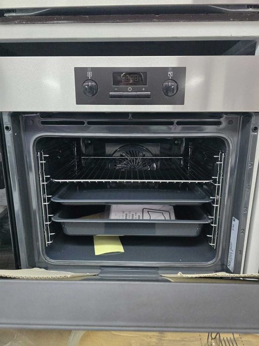 Cuptor incorporabil Nou Resigilat AEG BES331110M, Electric, 71 l,Grill