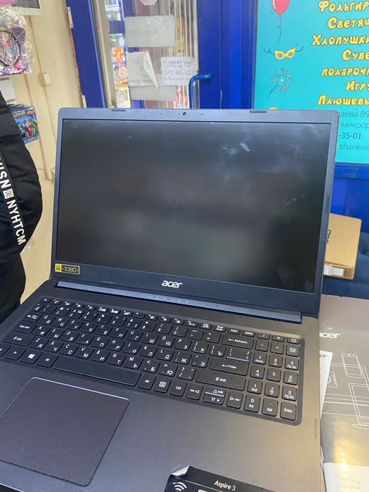 Ноутбук Acer в отличном состояний с гарантией
