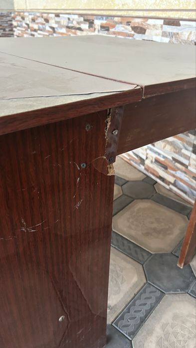 Стол  лакированный из лдсп