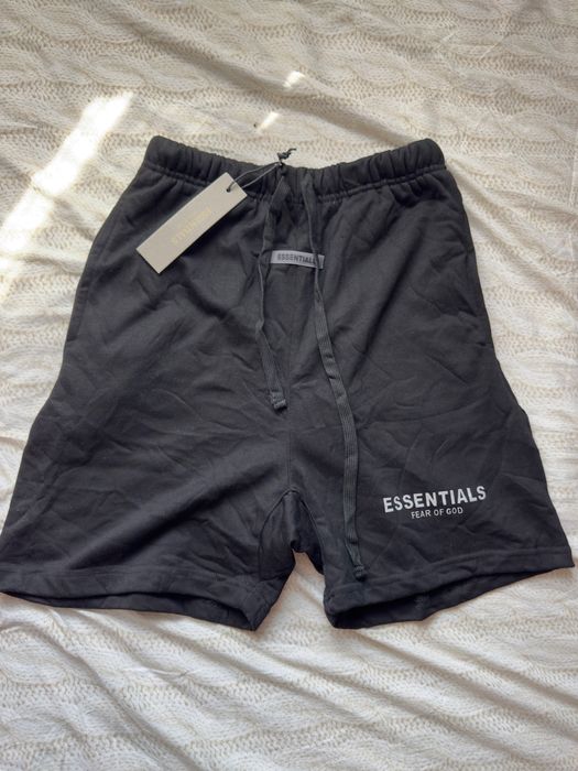 Pantaloni essentials