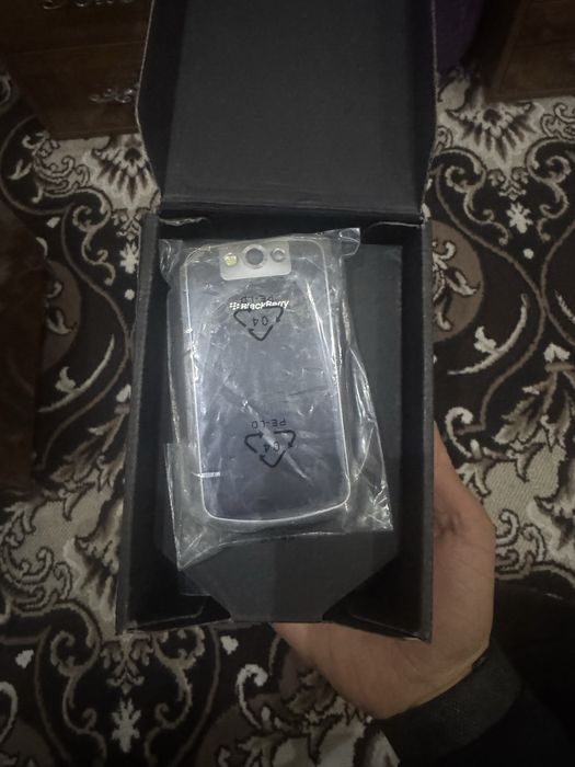 Black berry 8220.        yangi Ishlatilmagan