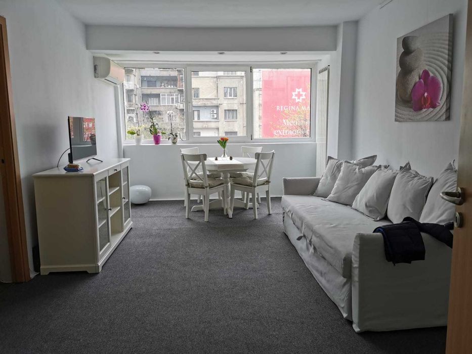 HOLMSUND
Canapea extensibila 3locuri si huse