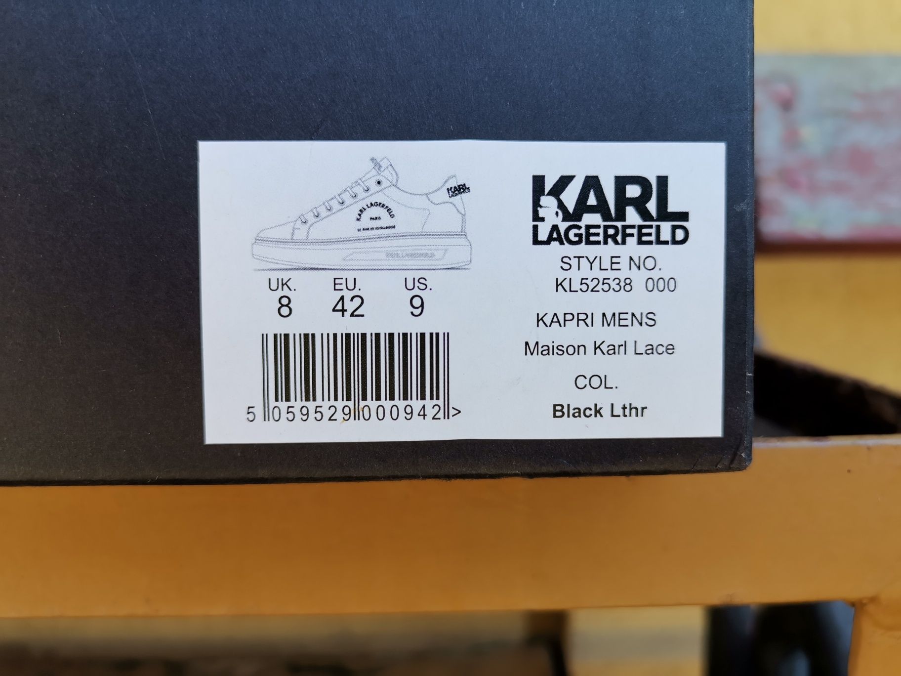 Adidasi Karl Lagerfeld noi la cutie
