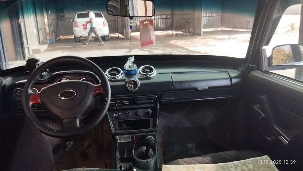 Ваз 2111 сотилади