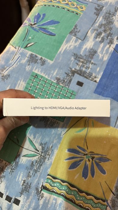Lighting to HDMI/VGA/Audio Adapter