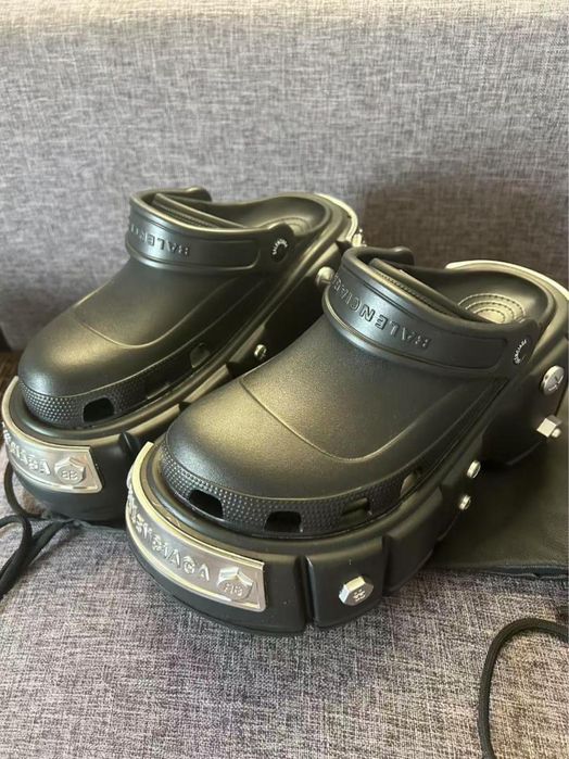 Crocs balenciaga