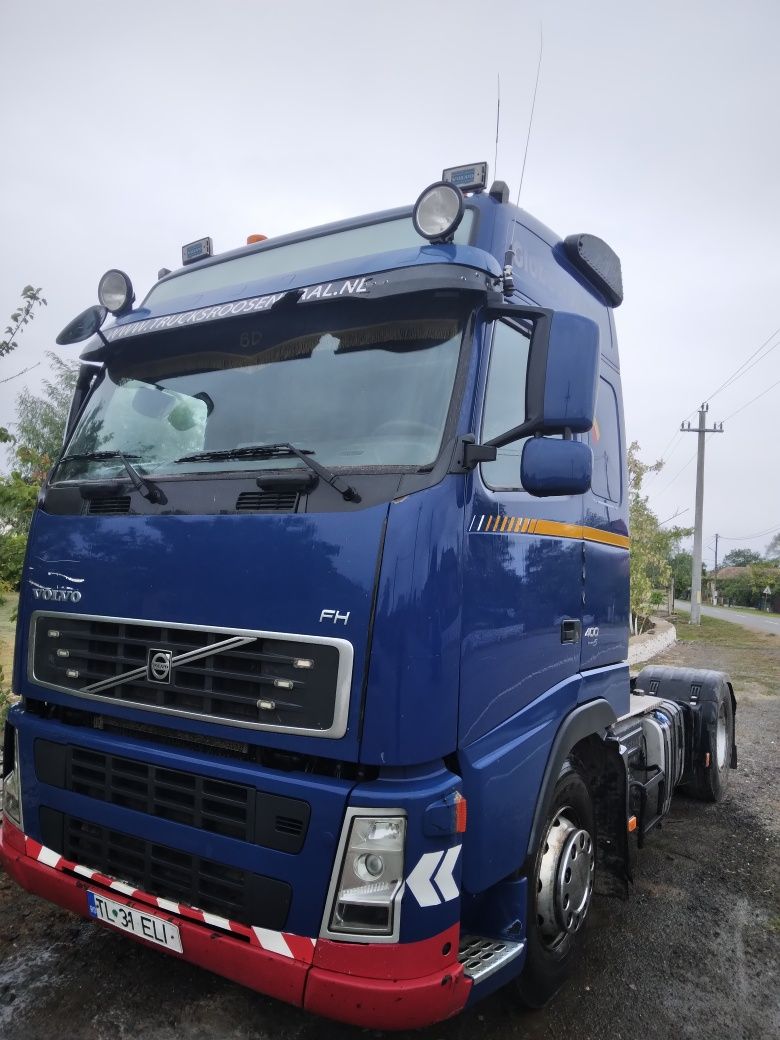 Volvo 400 anul 2006