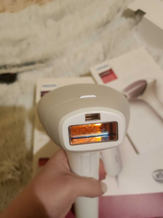 Epilator IPl Philips Lumea 8000