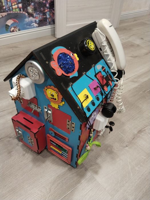 Продается игрушка развивающая