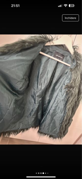 Blanita noua cu eticheta , marimea S ( mai mare ) , cu buzunare