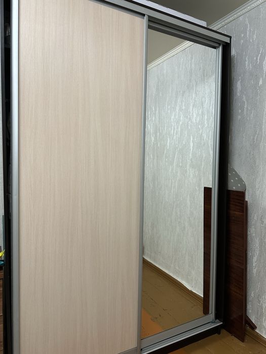 Продам шкаф купе.