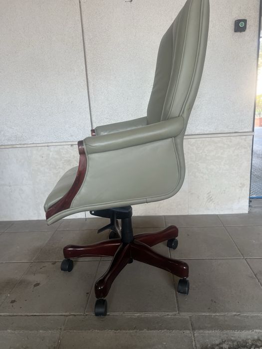 Конферентен офис  стол COUNCILL