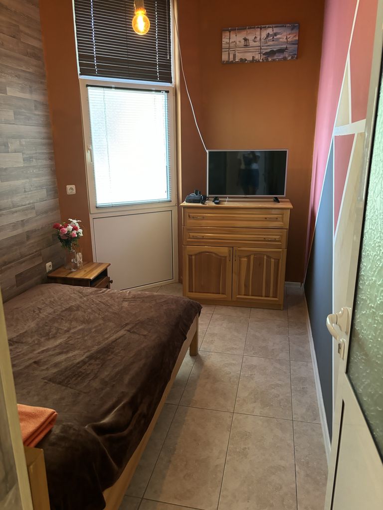 Дава се под наем Двустаен апартамент в Добрич, Христо Ботев - 50 кв.м за 255 € - Снимка #3