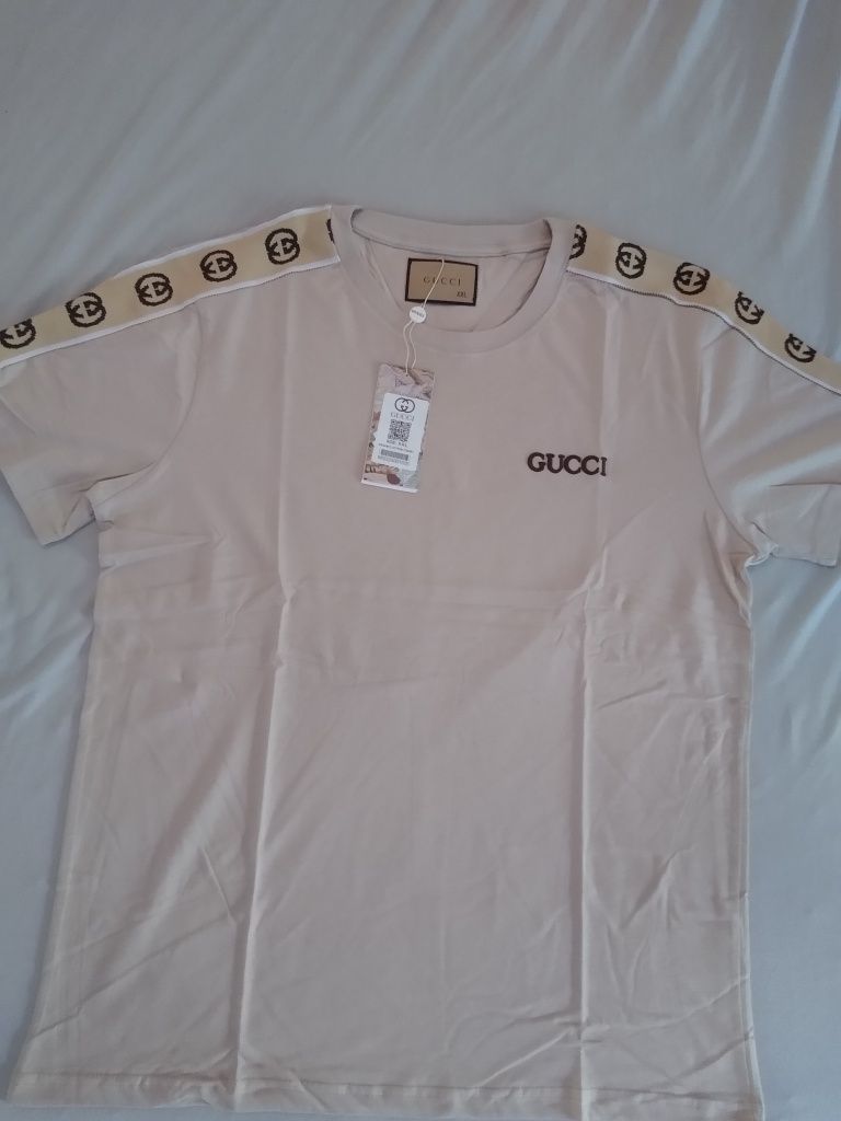 Tricou gucci.calitate premium