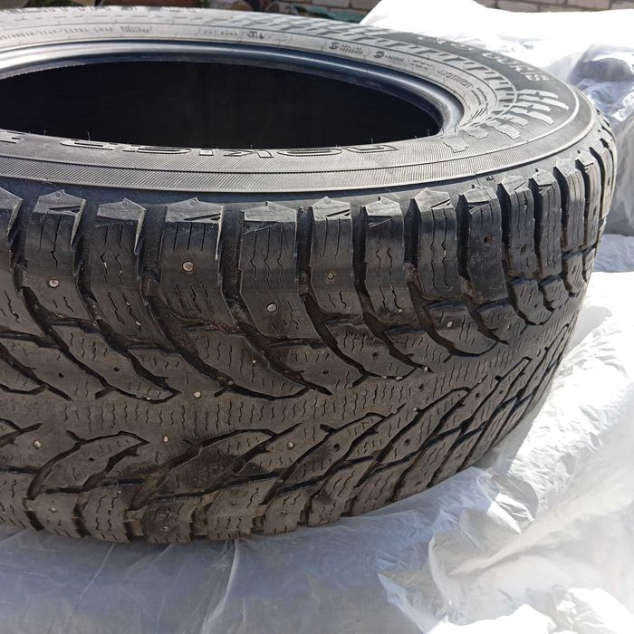 Легковые шины Nokian Tyres Hakkapeliitta 9 SUV