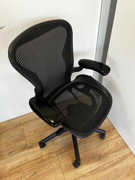 Refurbished Herman Miller Aeron - Graphite