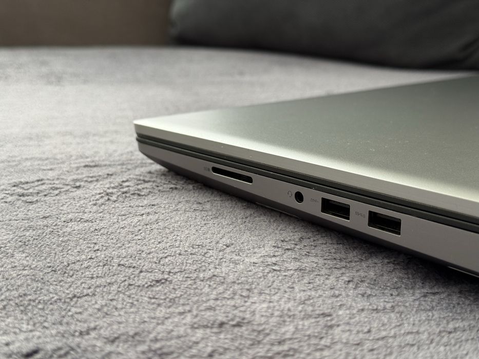 17.3’FHD IPS/RTX A5000 16GB/Dell Precision 7760/i9-11950H/64GB/1TB