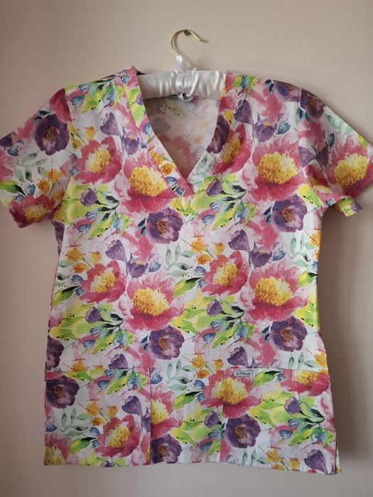 Costume,bluze,sarafan,halat medicale