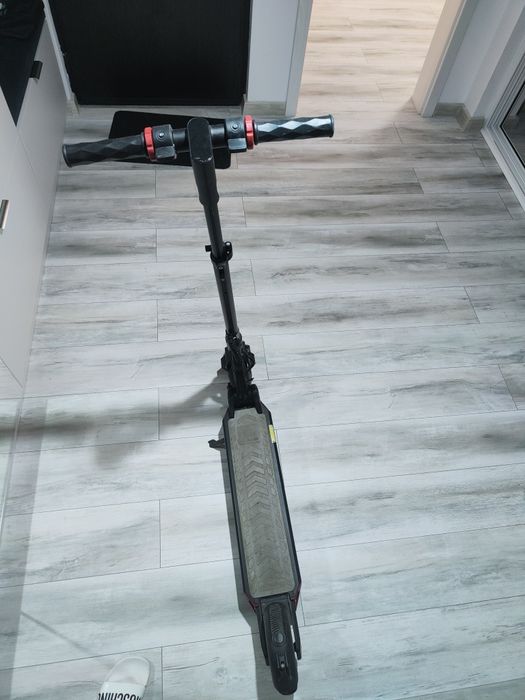 Vând trotineta electrica kugoo