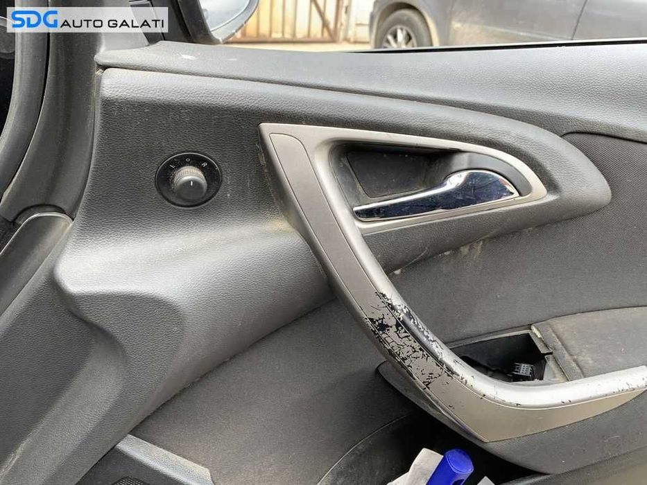 Fata Interioara Usa Usi Portiera Portiere Dreapta Fata Opel Astra J 2009 - 2015