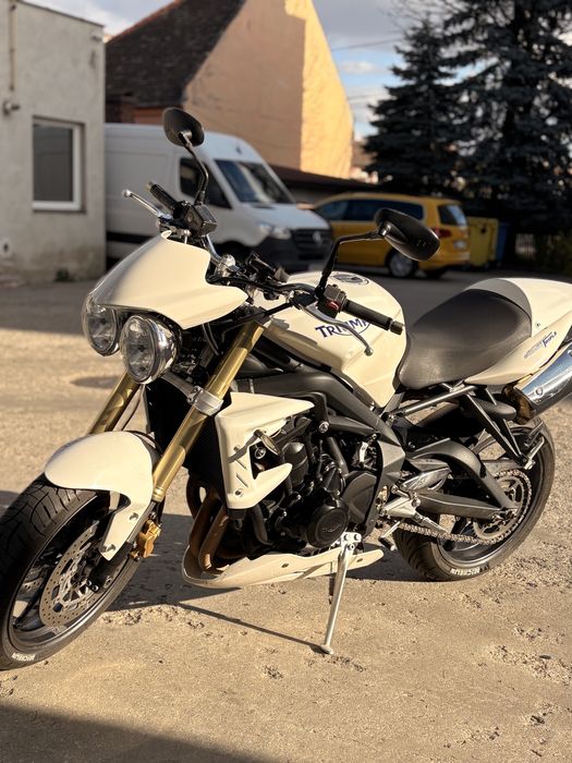 Triumph street triple 675 2010