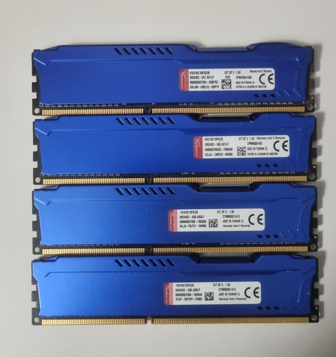 Kit Memorii RAM HyperX 16GB DDR3 (4x4GB) 1600 MHz cu radiator, Gaming