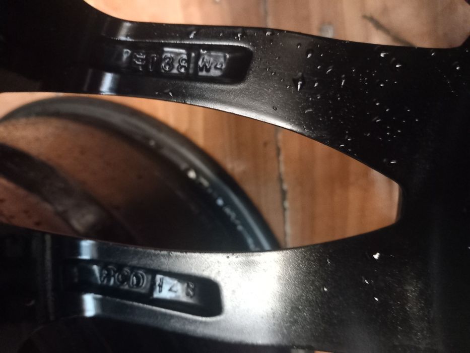 Jante r16 5x114.3 et 38 cb 67.1 mazda toyota Hyundai kia nissan