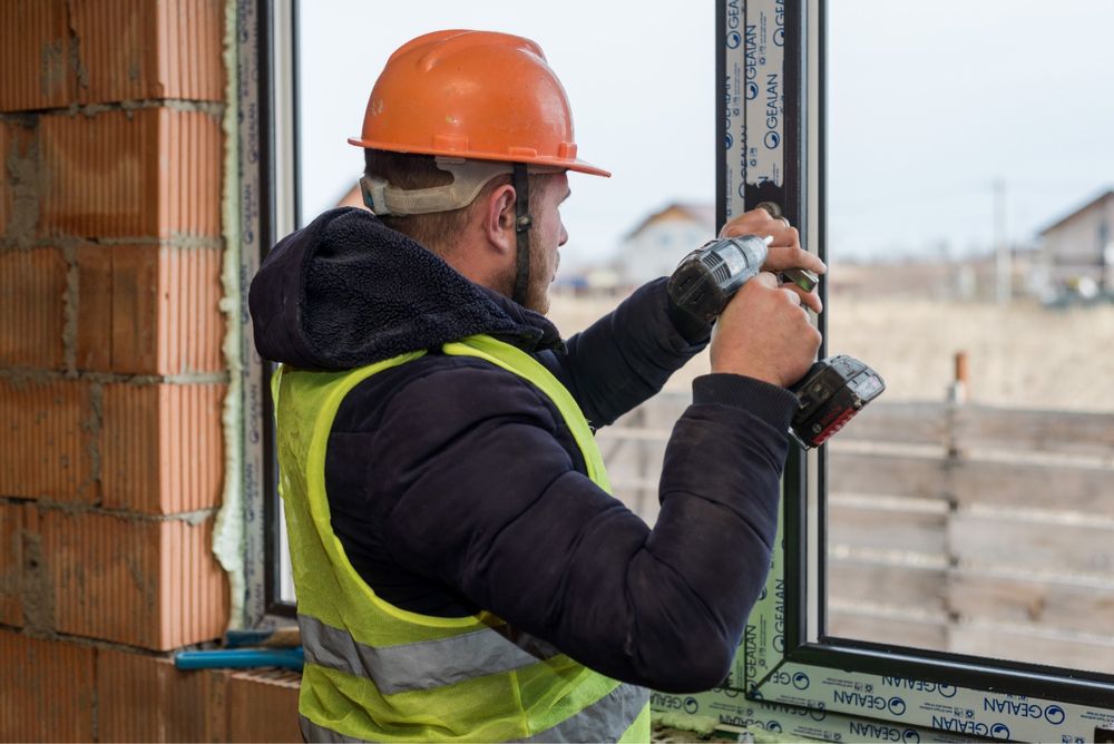 Ferestre si usi PVC si aluminiu cu sticla termopan