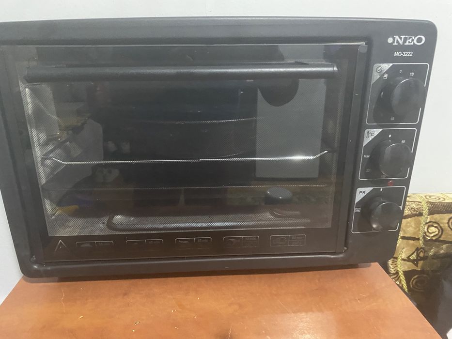 Духовка и телевизор