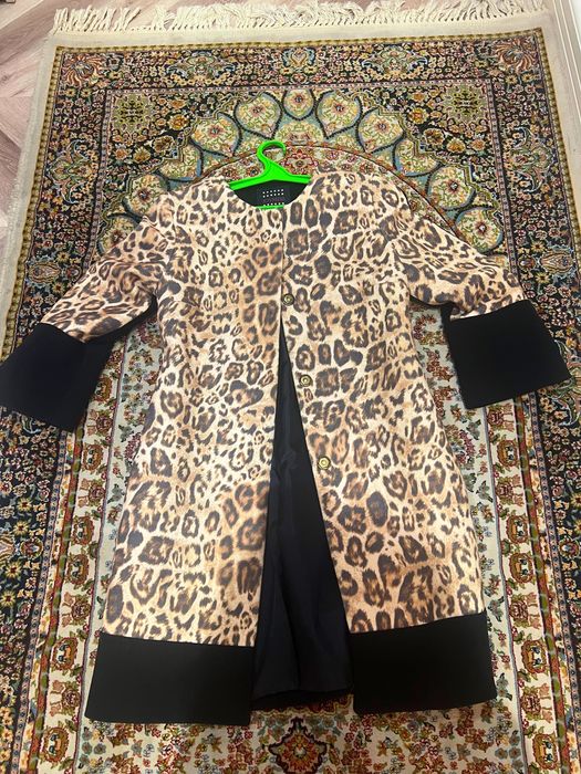 Пальто демисезонная, кашемир.