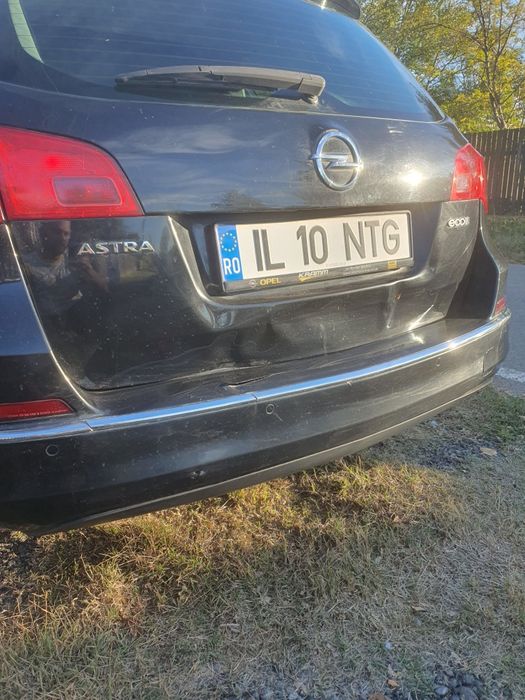 Opel astra j sport tourer 2015 negociabil 3250