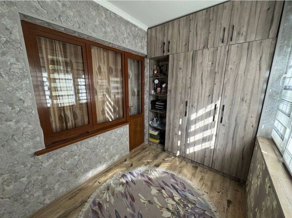 Продаётся 2х комнатная Карасу-4