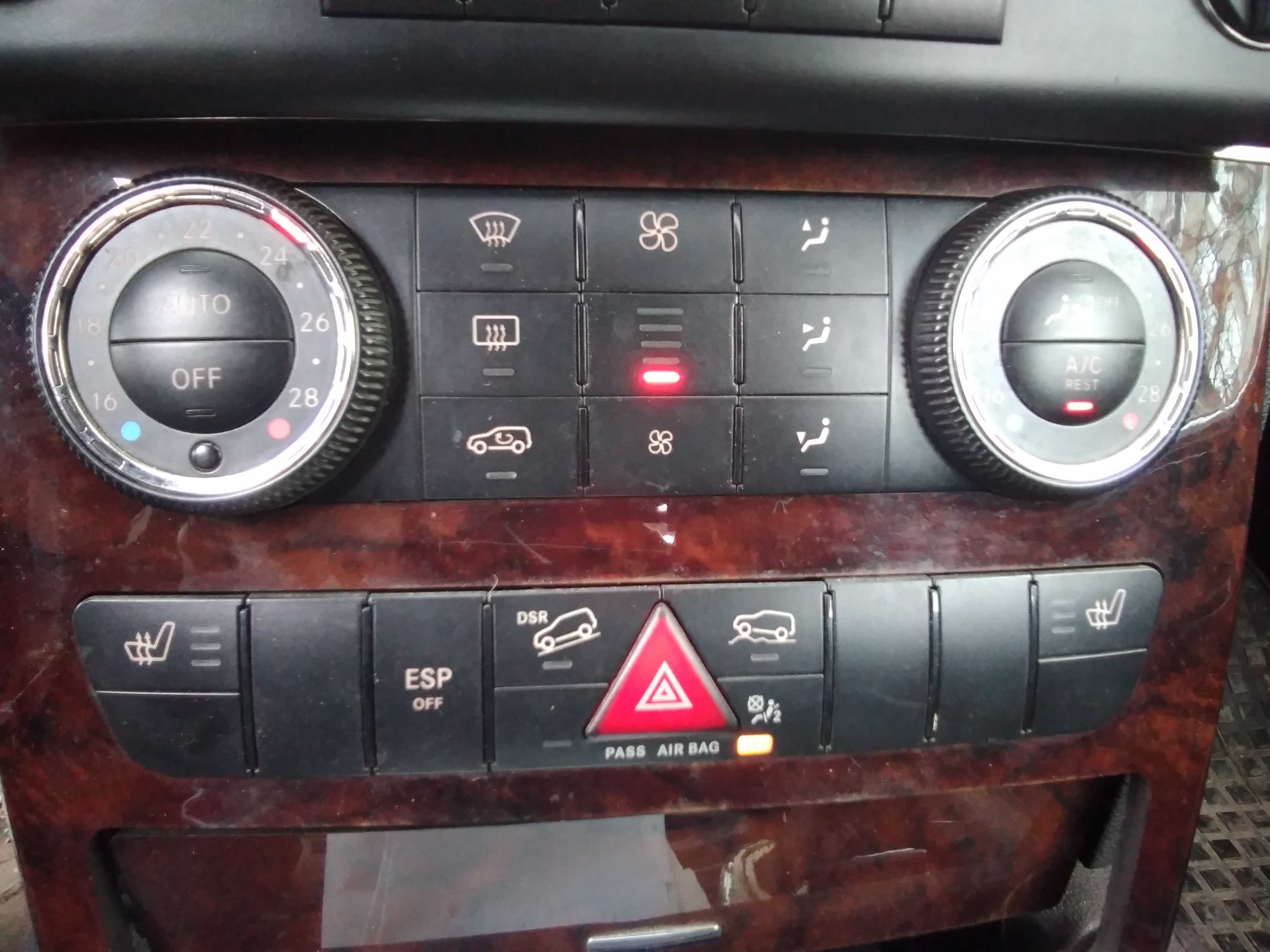 Продава се Mercedes ML W164 3.2д на пружини - ЛИЗИНГ