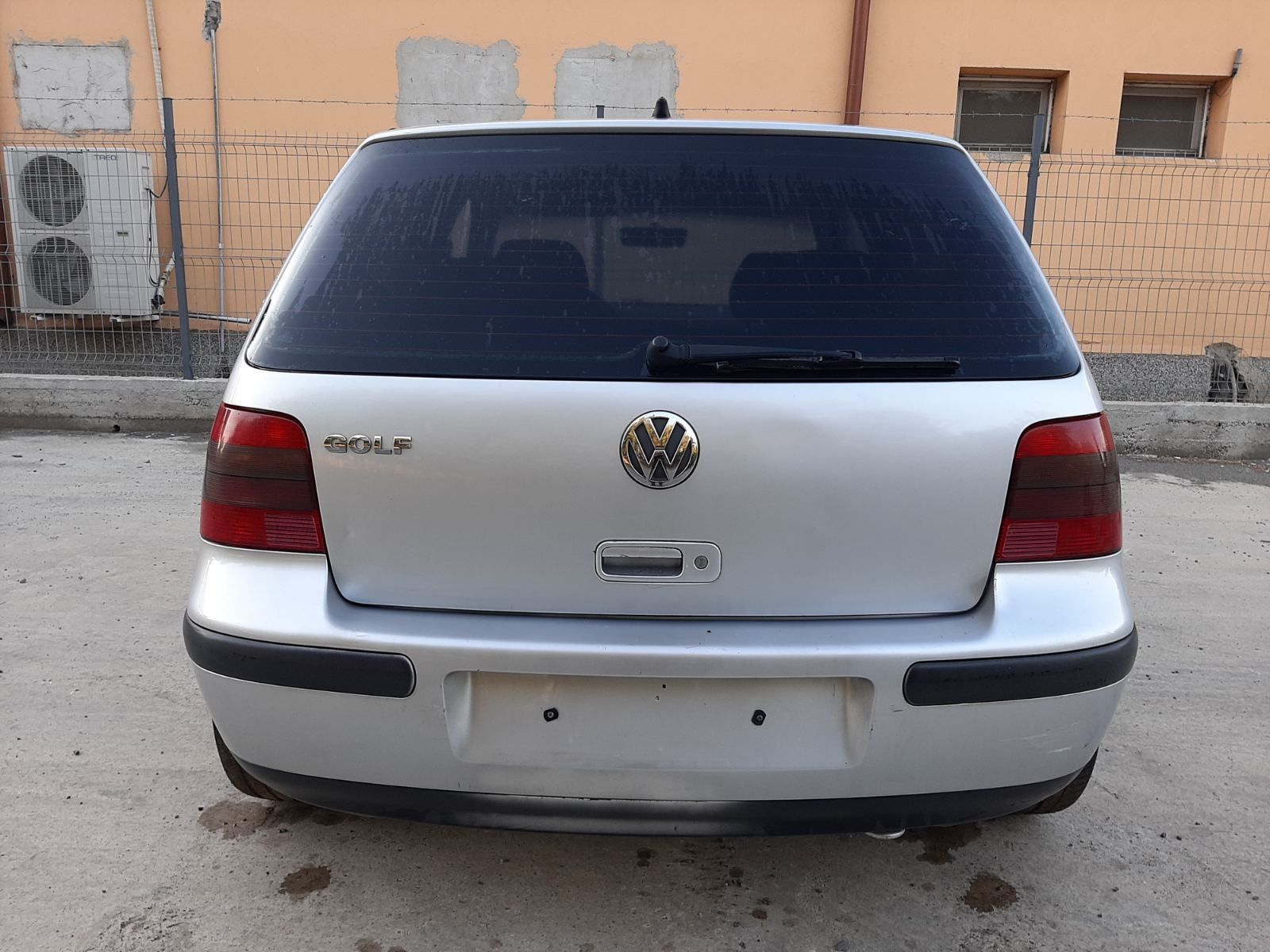 VW Golf 4 2.3 150к.с